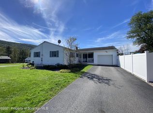 110 Stanton Dr, Clarks Summit, PA 18411