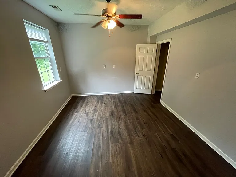 190 Benson Pike Duplex — Photo 29