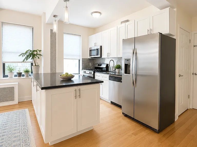 675 W End Ave #10A — Photo 2