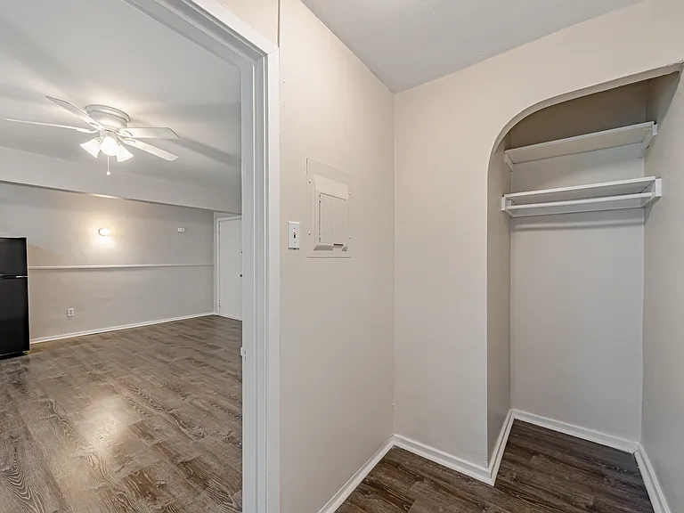 Palm Garden Apartments — Photo 10