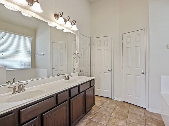 5th image of 12911 Misty Lantern Ln