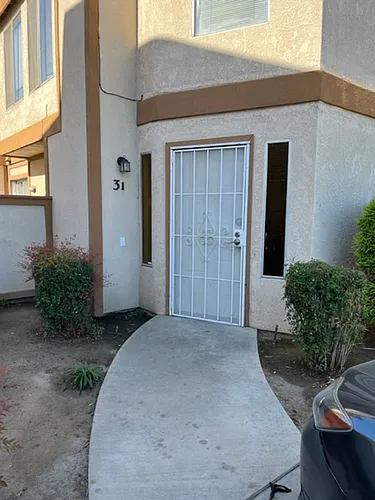 2600 Chandler Ct #31 Photo 1