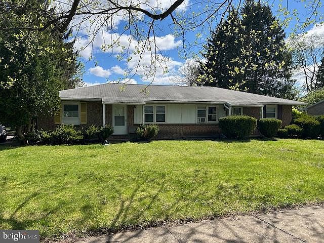1st image of 1317-1319 University Dr