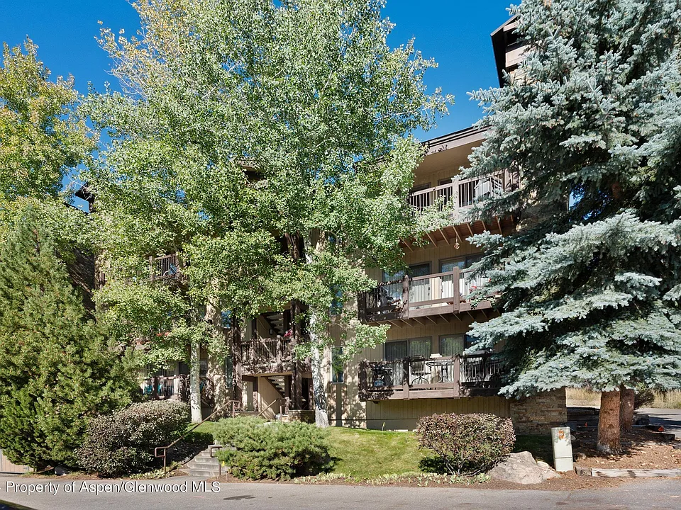 35 Upper Woodbridge Rd #26EF