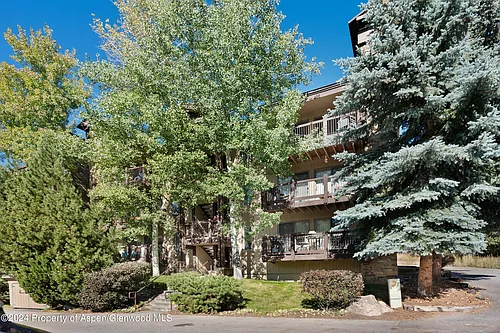 35 Upper Woodbridge Rd Photo 1