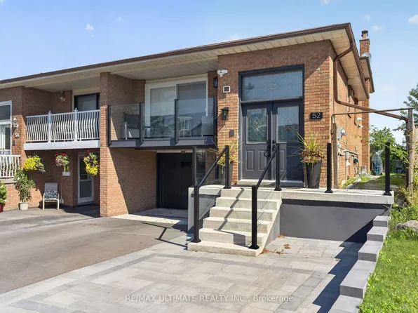 52 Revlis Cres, Toronto, ON M1V 1E9