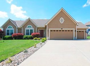 7308 N Conant Ave, Kansas City, MO 64152