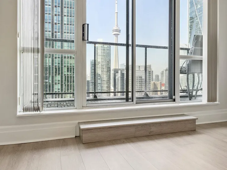 16 Yonge St #3808 — Photo 10