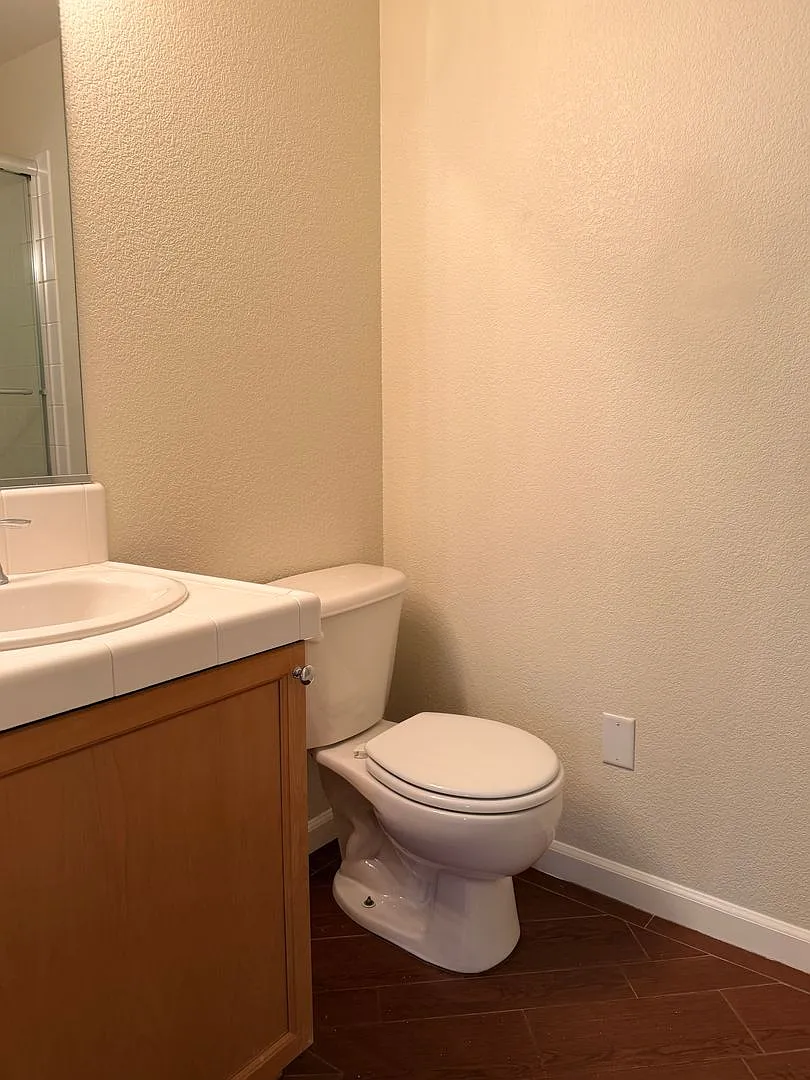 299 Gramercy Lane - Available Now!! — Photo 4