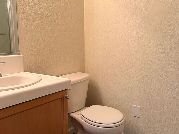 4th image of 299 Gramercy Ln