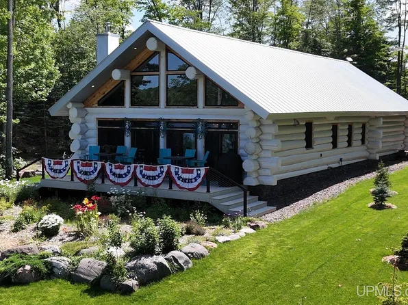 6590 Crescent Beach Rd, Toivola, MI 49965