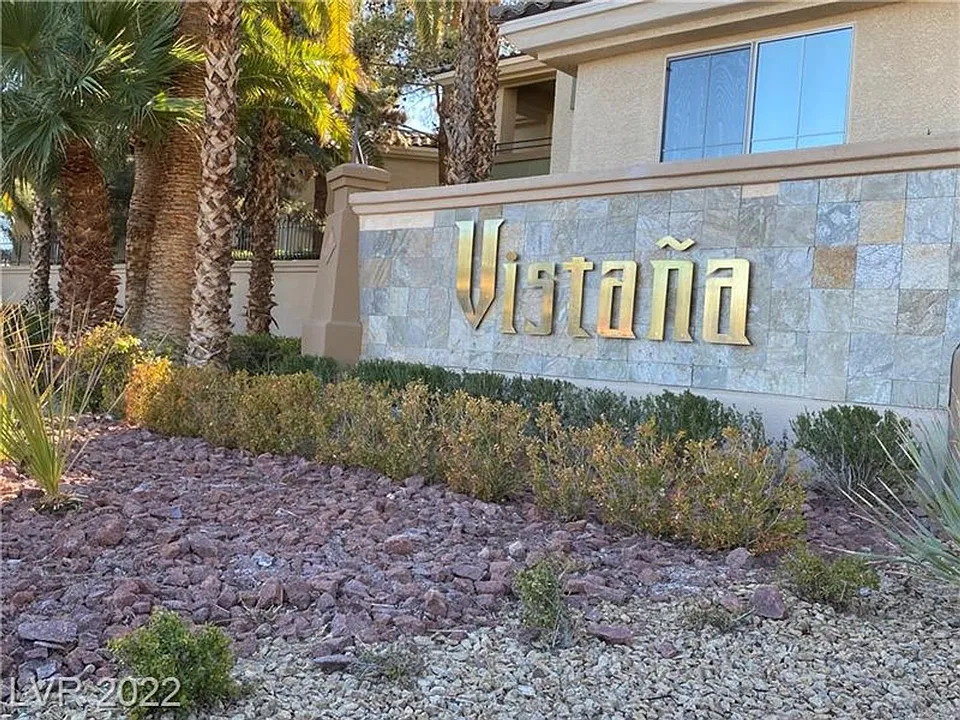7139 S Durango Dr #215