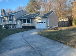 9914 Brightlea Dr, Vienna, VA 22181