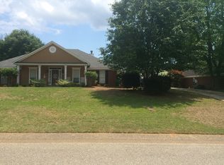 1135 Wakefield Dr W, Mobile, AL 36695