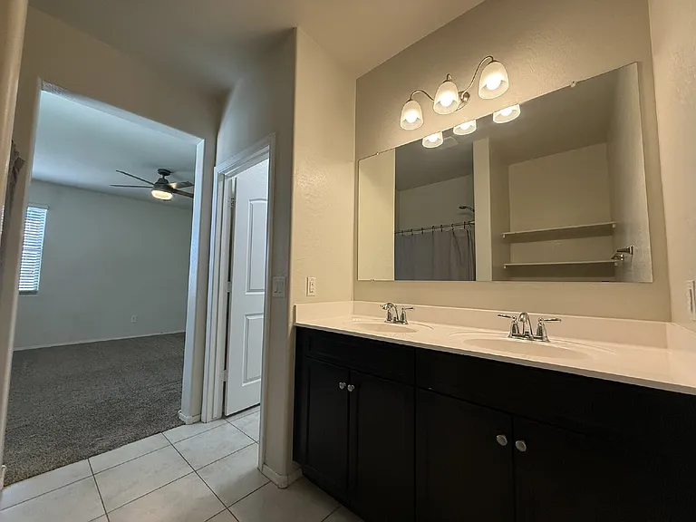30187 W Avalon Dr — Photo 30