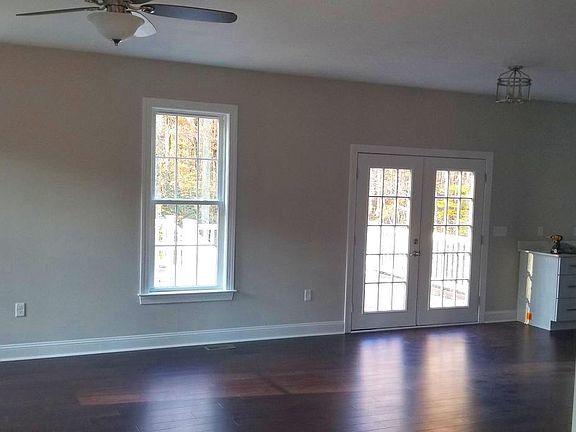 4th image of 7 Hartwood Valley Ct