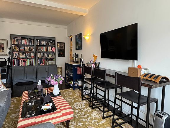 3rd image of 205 W 88th St APT 6A