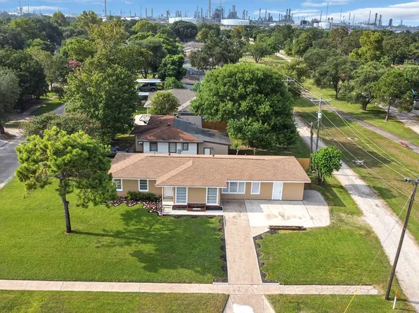 1603 5th Ave N, Texas City, TX 77590