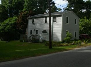 20 Dwight St, Halifax, MA 02338