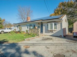 18 Dunham Rd, Beverly, MA 01915