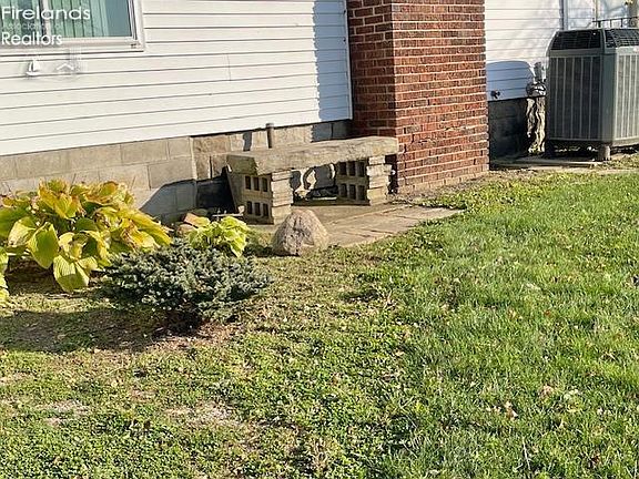 4th image of 3332 Peru West Section Line Rd