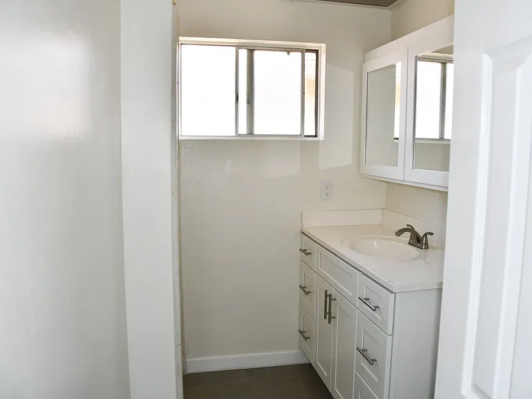 12071 Laguna St — Photo 22