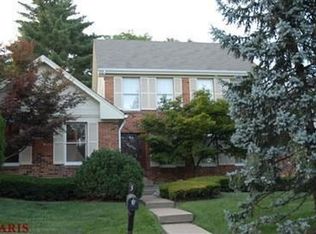 3 Webster Oaks Dr, Saint Louis, MO 63119