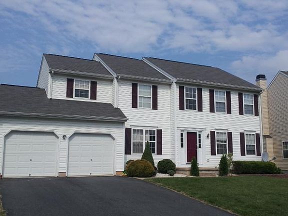 2nd image of 136 W Flagstone Dr