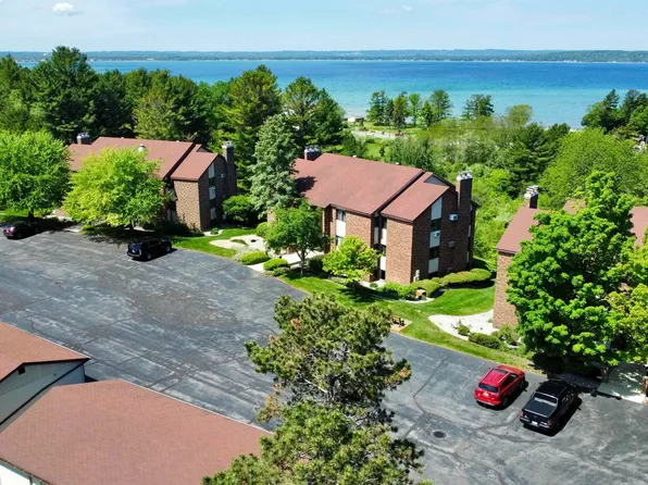 5875 Andorra Dr #16, Williamsburg, MI 49690