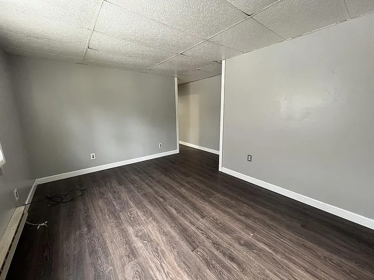 48 Sobieski St #1 — Photo 7