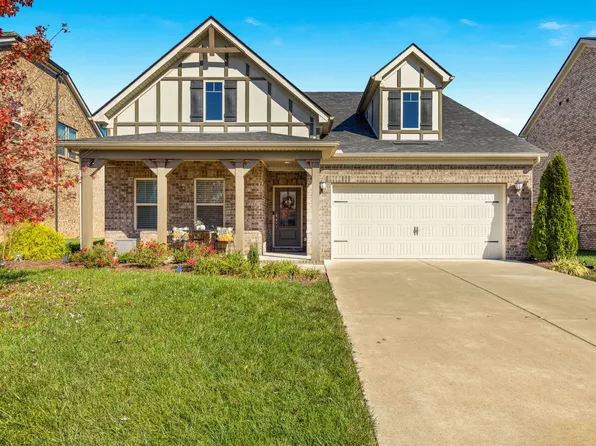 479 Fall Creek Cir, Goodlettsville, TN 37072
