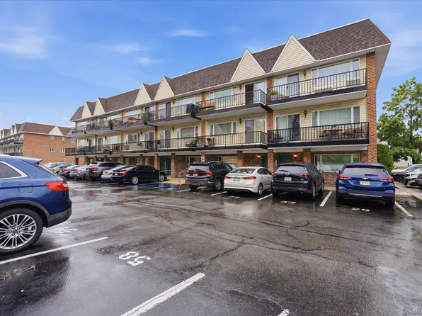108 Atlantic Avenue #37, Lynbrook, NY 11563