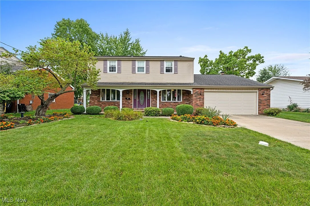 409 Briar Lake Dr photo 1