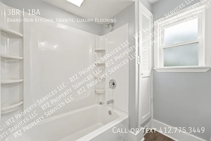 2412 Grandview Ave