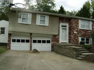 130 Stonebrook Dr, Mcmurray, PA