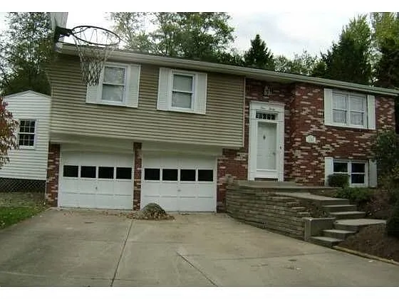 130 Stonebrook Dr photo 1