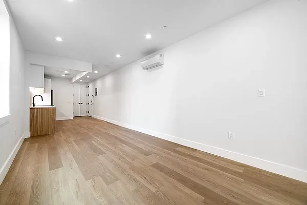 Rented by Twin Group | media 4