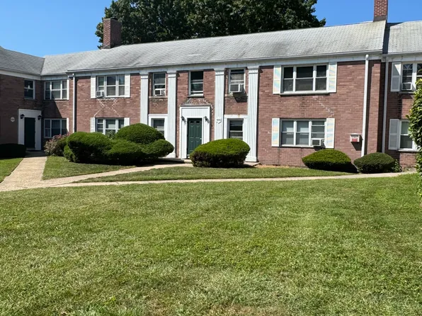 1072 East Main Street APT 2, Stamford, CT 06902