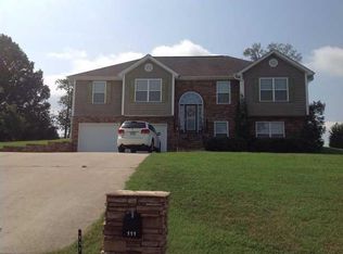 111 Canterbury Ln, La Fayette, GA 30728