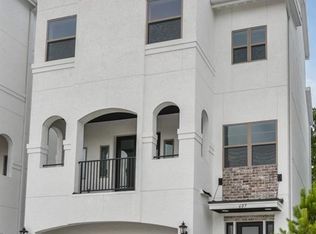 635 Mazal Ln, Houston, TX 77009