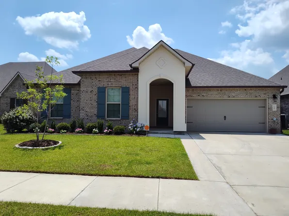 108 Hardwood Dr, Lafayette, LA