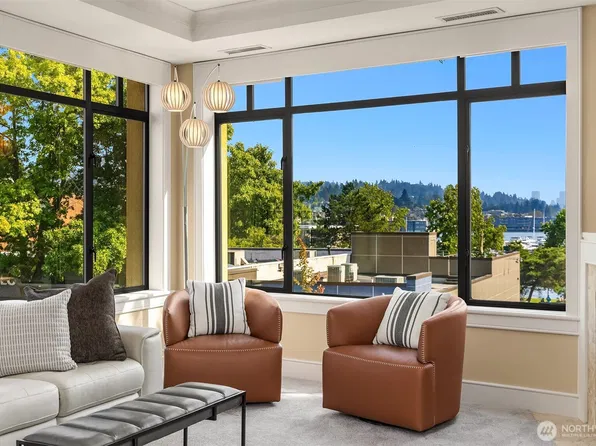 210 Market Street #304, Kirkland, WA 98033