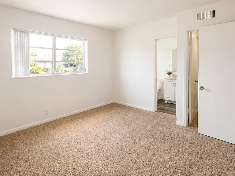 371 Sunshine Dr #H2 — Photo 12