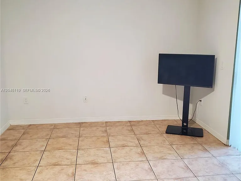 7834 Catalina Cir #7834 — Photo 10
