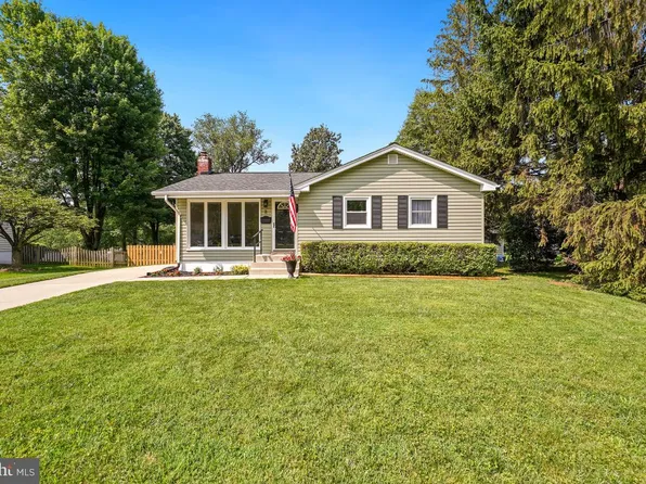 2 Wesley Ct, Rockville, MD 20850