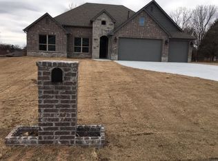 4930 Lost Cove Rd, Grove, OK 74344