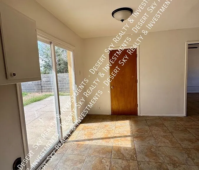 2030 Chilton Dr — Photo 10