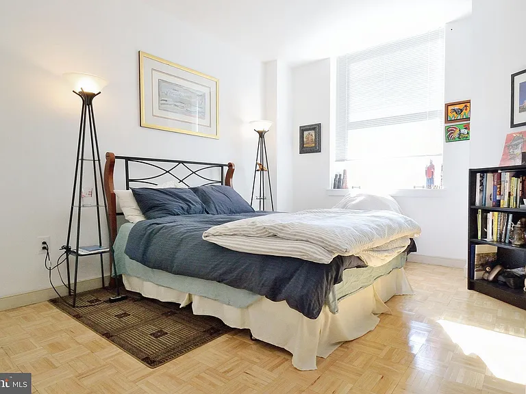 111 S 15th St #1706 — Photo 8