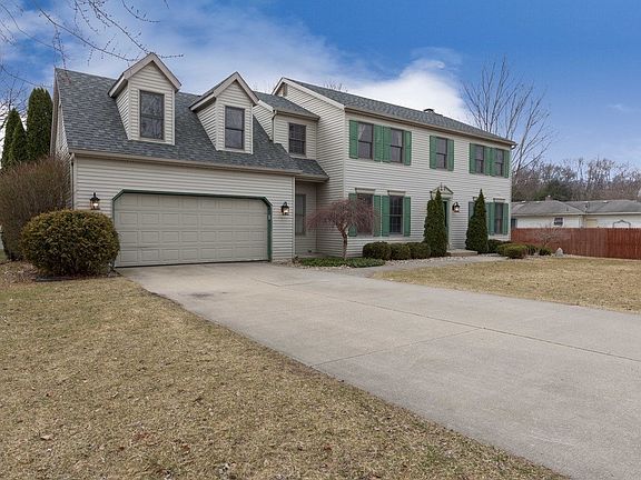 3rd image of 26872 Hampton Woods Dr