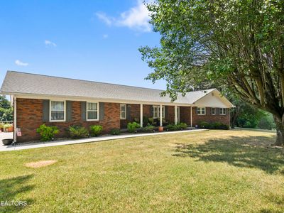 946 Cross Valley Rd, La Follette, TN, 37766